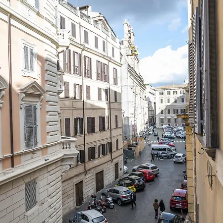 Apartmán Artsy And Elegant Near Pantheon Řím